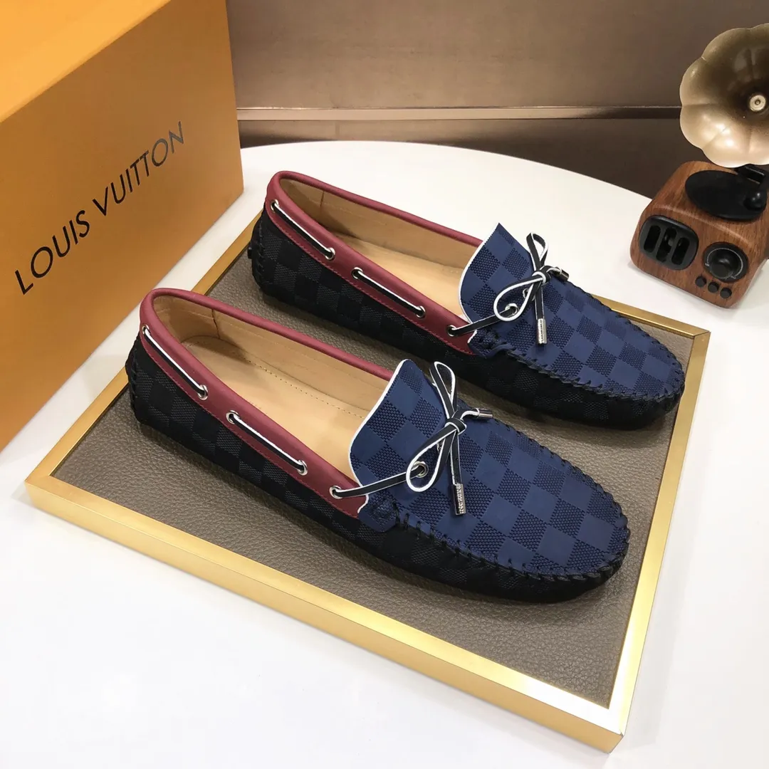 Men's men's shoes 💰420💰 [LV Doudou shoes] (water-dyed cowhide lining) new model is on the market, available on the official website. The new Doudou shoes are processed into single-color materials, and the uppers are made of imported cowhide material. The body of the shoe is fully hemmed with mark thread, and is lined with imported original cowhide leather. The elegant shoe shape is super suitable for all-matching, and the size is 38-44.